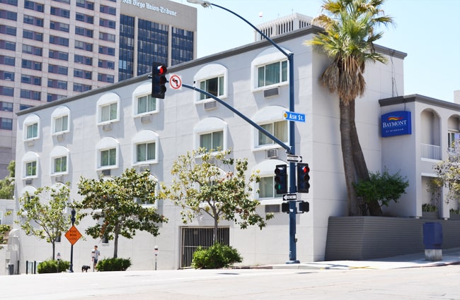 hotel replacement windows san diego